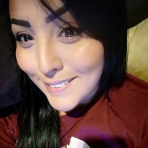 Meet your Posher, Alejandra